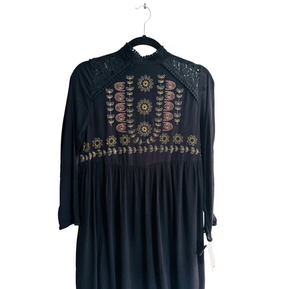 2/$30 NWT Boho Black Dress L With Embroidered Floral Details & Lace Trim - Picture 6 of 15